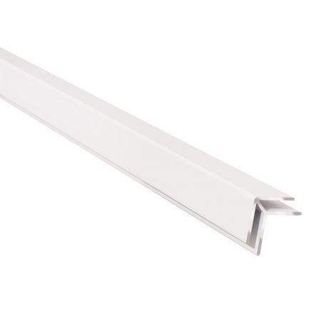 Buitenhoekprofiel wit geanodiseerd aluminium tbv 4 mm wandpaneel. Lengte 2600 mm